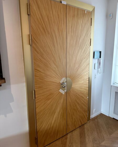 Habillage Porte d’entrée, Marqueterie de Paille